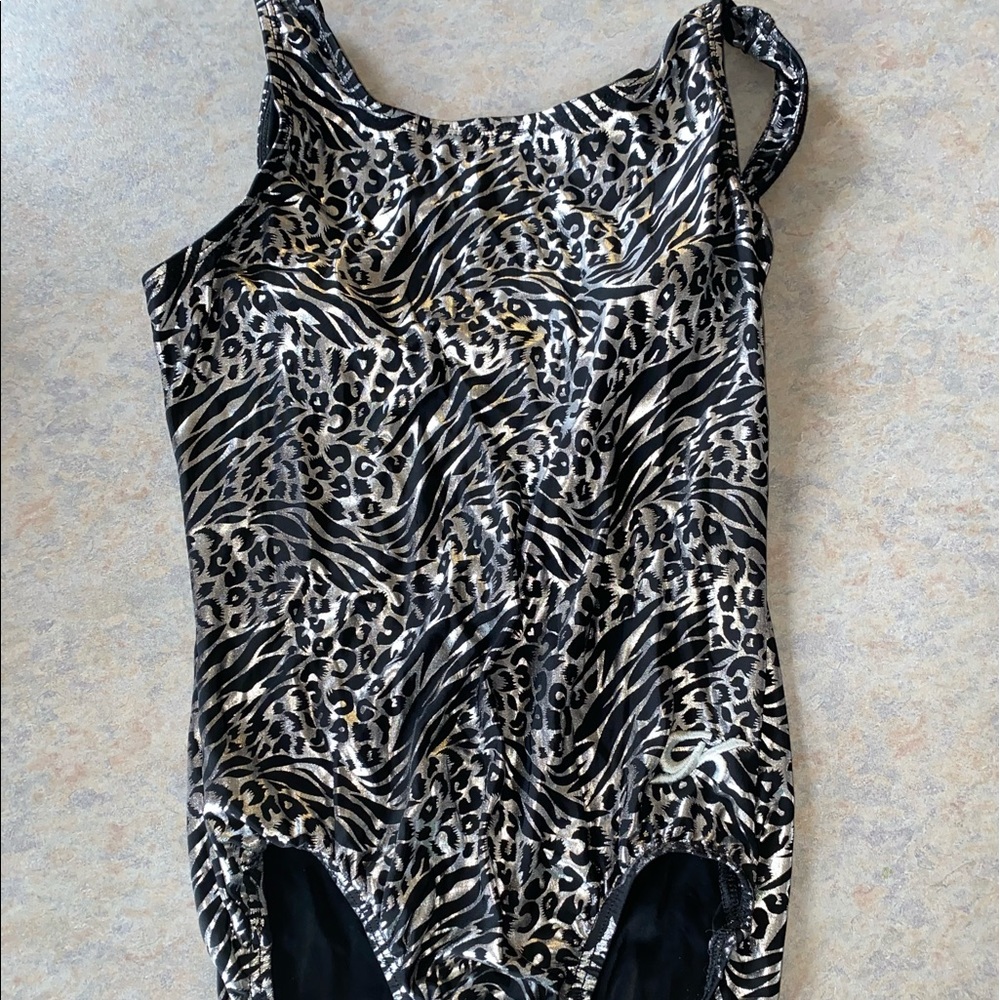 Gymnastics leotard